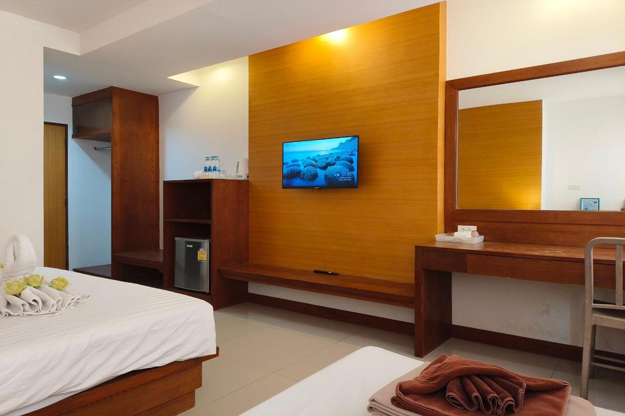 The Little Nest Phuket Hotel Bagian luar foto